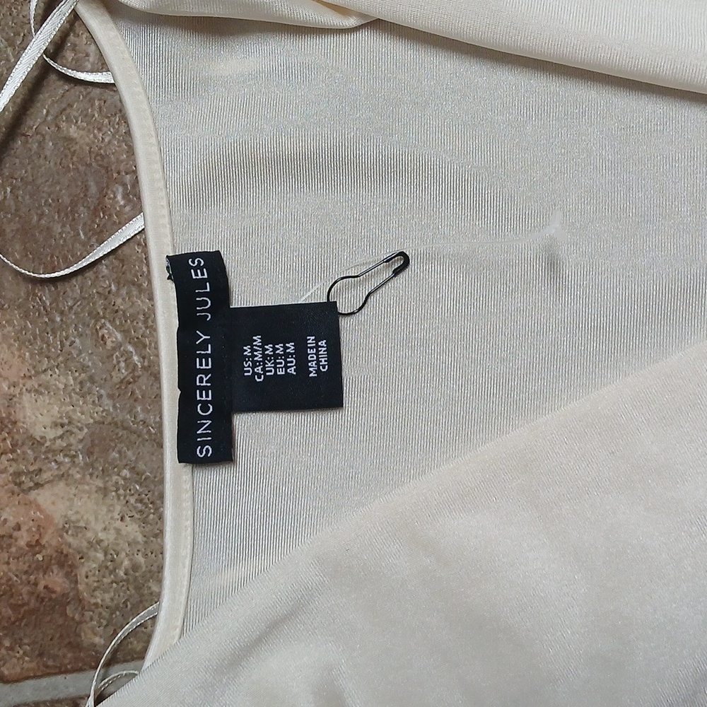 NWT Sincerely Jules Cream Blouse Dresssy shirt - Picture 3 of 5
